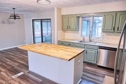 11371 Sagebrush Avenue NE, Uniontown, OH 44685 - Photo 5