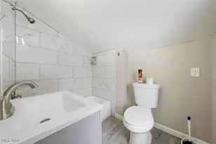 18851 Raymond St, Maple Heights, OH 44137 - Photo 27