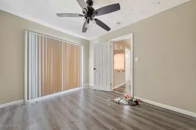 18851 Raymond Street, Maple Heights, OH 44137 - Photo 25