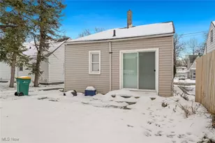 18851 Raymond St, Maple Heights, OH 44137 - Photo 29