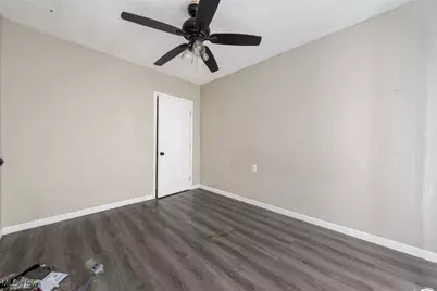 18851 Raymond Street, Maple Heights, OH 44137 - Photo 23