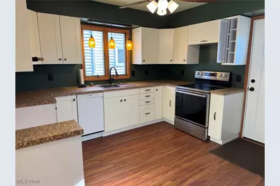 642 Marguerite Avenue, Cuyahoga Falls, OH 44221 - Photo 3