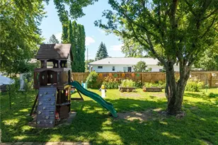 1080 Stratford St, Barberton, OH 44203 - Photo 25