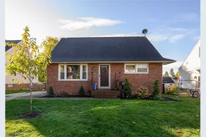 1624 34th Street NE, Canton, OH 44714 - Photo 1