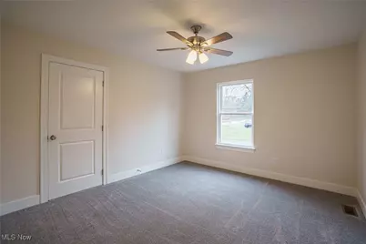 2938 S Hametown Road, Barberton, OH 44203 - Photo 23