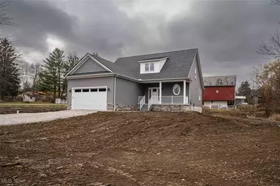 2938 S Hametown Road, Barberton, OH 44203 - Photo 1