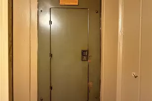 425 E Union Ave, West Lafayette, OH 43845 - Photo 23