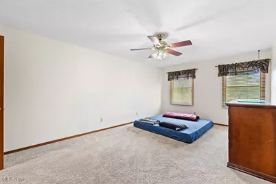 7686 Peck Road, Ravenna, OH 44266 - Photo 27