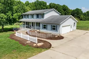 7686 Peck Rd, Ravenna, OH 44266 - Photo 3