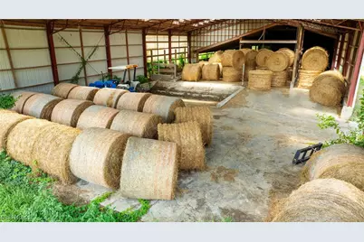 7686 Peck Road, Ravenna, OH 44266 - Photo 11