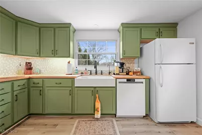 323 Tyson Avenue, Akron, OH 44319 - Photo 9