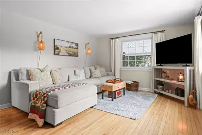 323 Tyson Avenue, Akron, OH 44319 - Photo 3