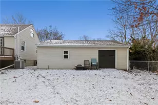 323 Tyson Ave, Akron, OH 44319 - Photo 41