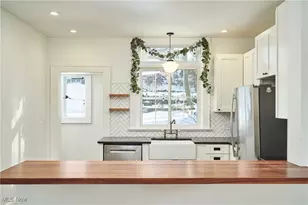 141 Storer Ave, Akron, OH 44302 - Photo 9