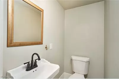 141 Storer Avenue, Akron, OH 44302 - Photo 11