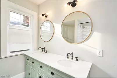 141 Storer Avenue, Akron, OH 44302 - Photo 15