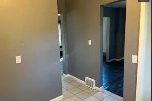 582 Corice St, Akron, OH 44311 - Photo 3