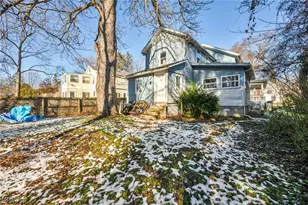 215 W College St, Oberlin, OH 44074 - Photo 7