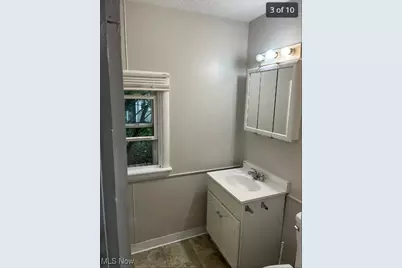 851 Forrest Drive, Akron, OH 44306 - Photo 3