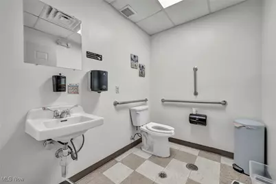 401-403,405 Broadway Avenue, Bedford, OH 44146 - Photo 35