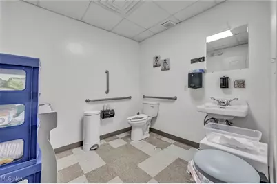 401-403,405 Broadway Avenue, Bedford, OH 44146 - Photo 19