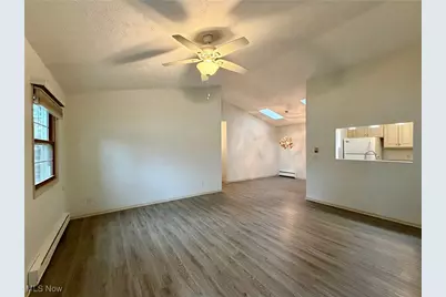 102 Burlington Oval Drive, Chardon, OH 44024 - Photo 5