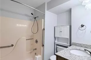 102 Burlington Oval Dr, Chardon, OH 44024 - Photo 19