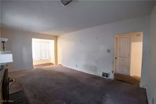 1040 Mercer Ave, Akron, OH 44320 - Photo 9