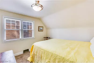 41 Roslyn Drive, Youngstown, OH 44505 - Photo 11