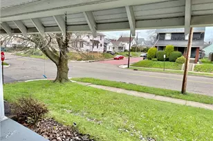 900 Roslyn Ave SW, Canton, OH 44710 - Photo 7