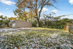 28785 Hazel Ave, Wickliffe, OH 44092 - Photo 19