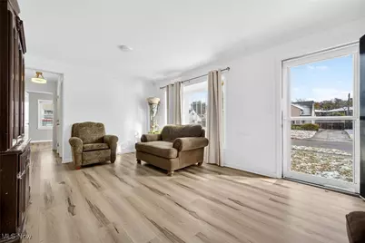 28785 Hazel Avenue, Wickliffe, OH 44092 - Photo 3