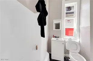 3465 W 54th St, Loveland, OH 44102 - Photo 7