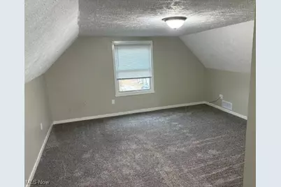 346 1/2 2nd Street NE, New Philadelphia, OH 44663 - Photo 5