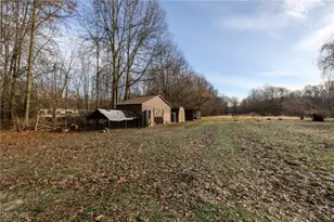 642 Horning Rd, Atwater, OH 44201 - Photo 5