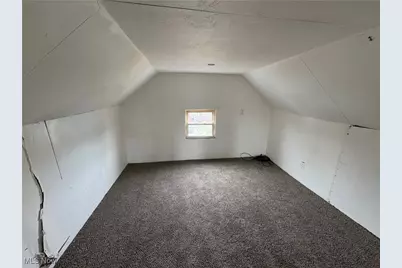 248 7th Street NW, Barberton, OH 44203 - Photo 9