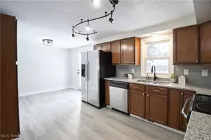 6835 William Tell Ave NW, North Canton, OH 44720 - Photo 7