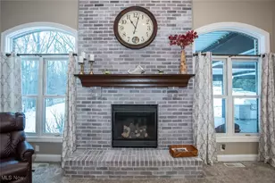 355 Wakefield Run Blvd, Hinckley, OH 44233 - Photo 9