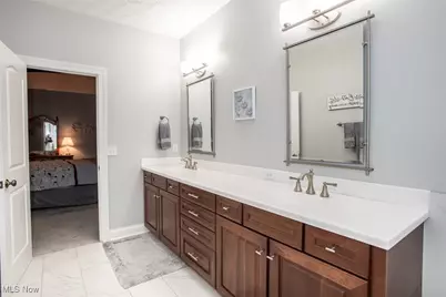 355 Wakefield Run Boulevard, Hinckley, OH 44233 - Photo 21