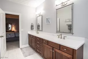 355 Wakefield Run Blvd, Hinckley, OH 44233 - Photo 21