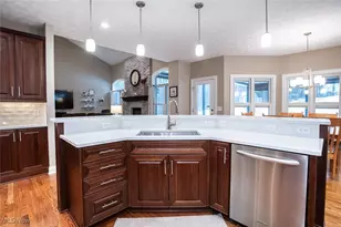 355 Wakefield Run Blvd, Hinckley, OH 44233 - Photo 13