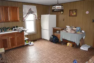 52140 Home St, St Clairsville, OH 43950 - Photo 3