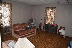 52140 Home St, St Clairsville, OH 43950 - Photo 5