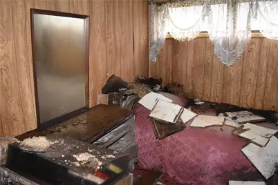 52140 Home Street, St Clairsville, OH 43950 - Photo 7