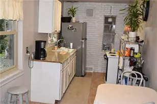 65141 Three Hills Dr, Bellaire, OH 43906 - Photo 3