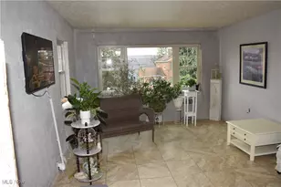 65141 Three Hills Dr, Bellaire, OH 43906 - Photo 5