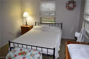 65141 Three Hills Dr, Bellaire, OH 43906 - Photo 9