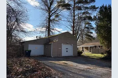 13222 Atwater Avenue NE, Alliance, OH 44601 - Photo 3