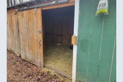 8382 Euclid Chardon Road, Kirtland, OH 44094 - Photo 37