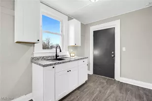 427 Black St, Akron, OH 44306 - Photo 17